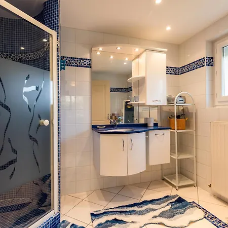 De Monzie, Centre Дом отдыха Базас